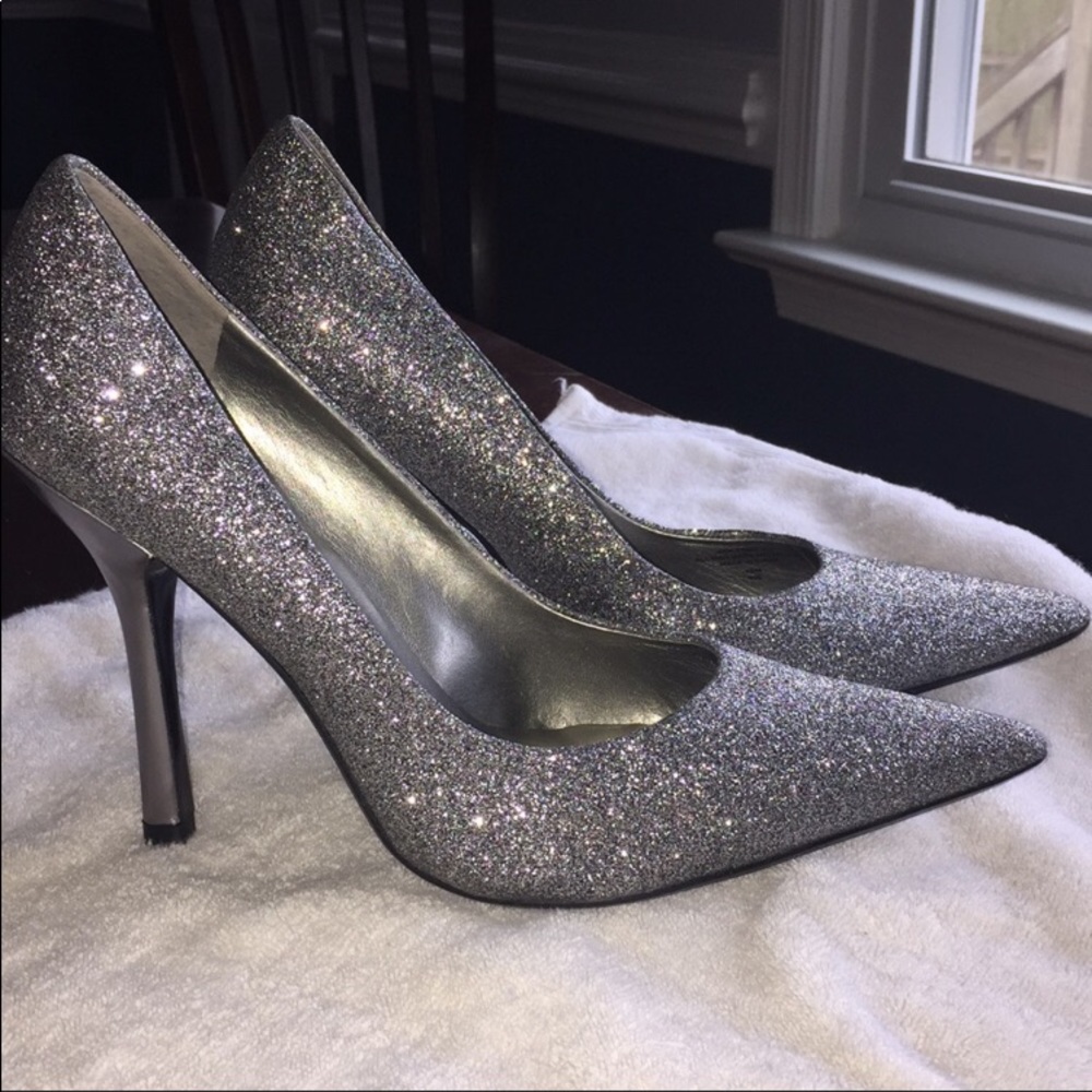 Guess silver sparkle pumps heels